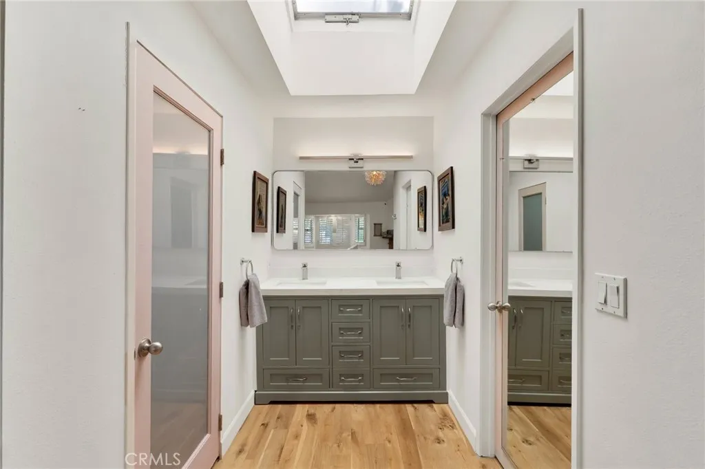 1923 Preston Avenue, Los Angeles, California 90026 home-pic-12